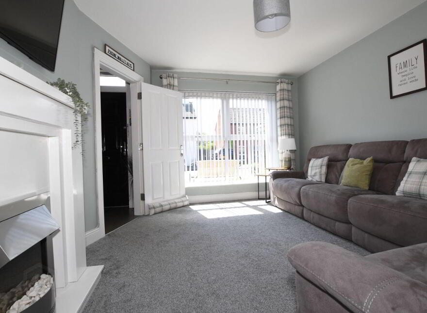 14 Sir Richard Wallace Road, Lisburn, BT28 3ZH