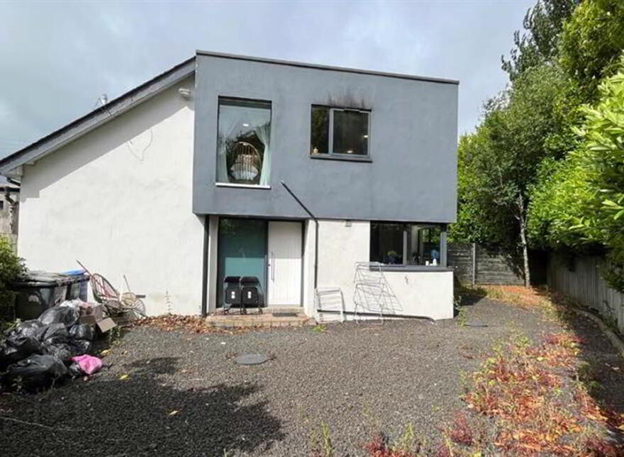 29 Ballyclare Road, Glengormley, Newtownabbey, BT36 5EU
