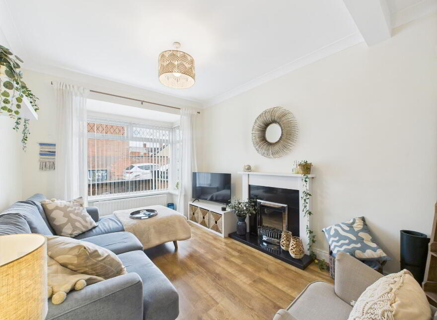 157 Parkgate Avenue, Belfast, BT4 1JD photo