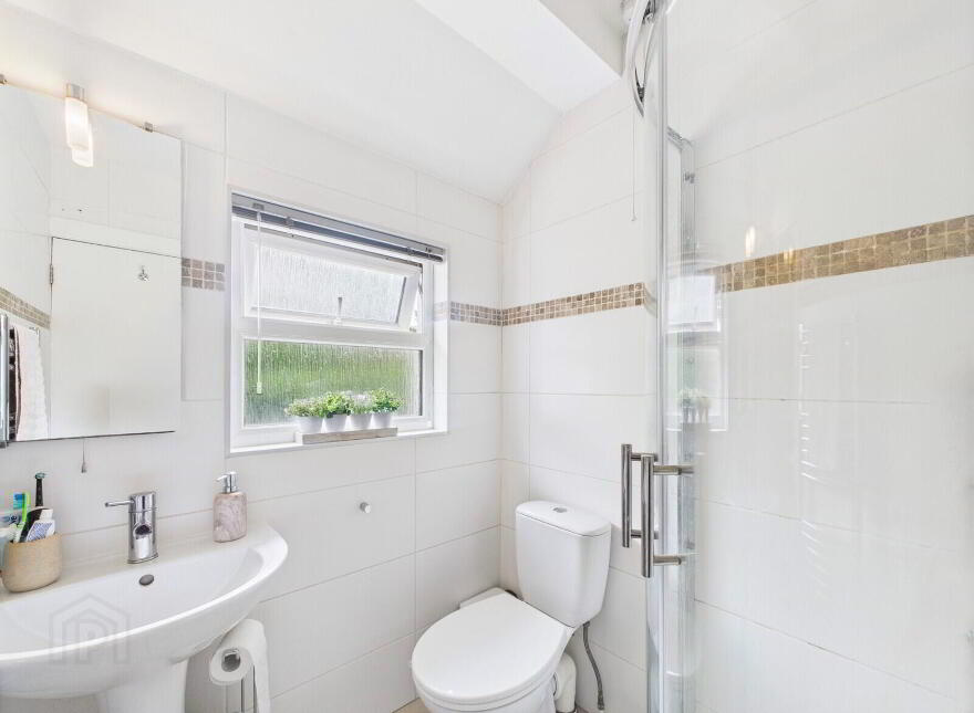 157 Parkgate Avenue, Belfast, BT4 1JD