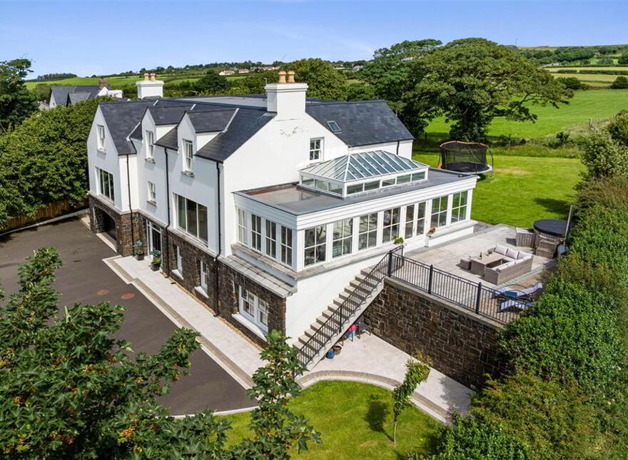 7 Ballymacrea Road, Portrush, BT56 8NR