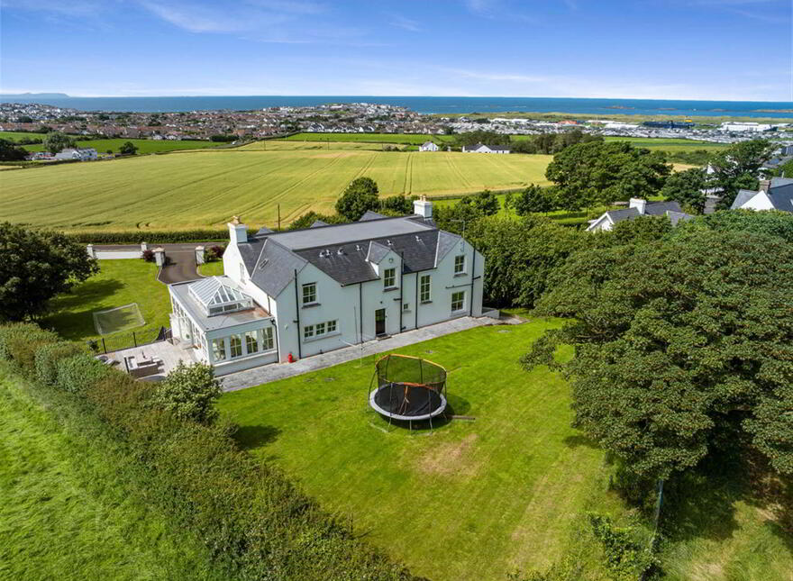 7 Ballymacrea Road, Portrush, BT56 8NR