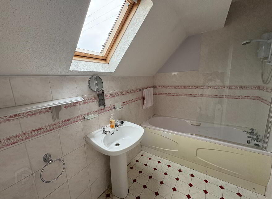 49 Carricklyn Avenue, Strabane, BT82 9BF