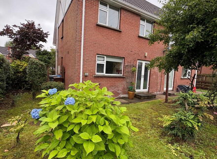 49 Carricklyn Avenue, Strabane, BT82 9BF