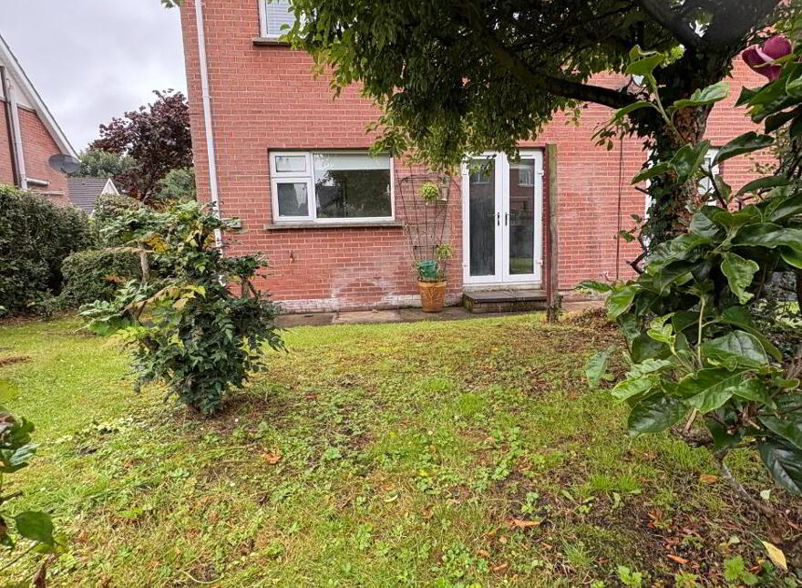 49 Carricklyn Avenue, Strabane, BT82 9BF