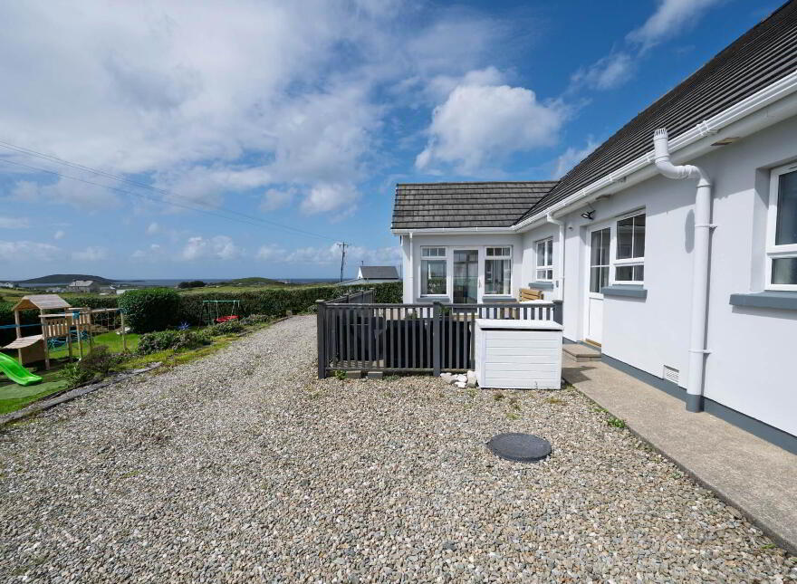 Tonbane, Kindrum, Fanad, F92E9K1