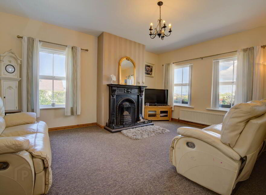 Tonbane, Kindrum, Fanad, F92E9K1