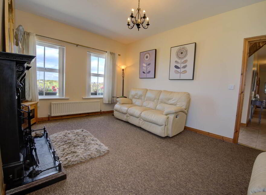 Tonbane, Kindrum, Fanad, F92E9K1