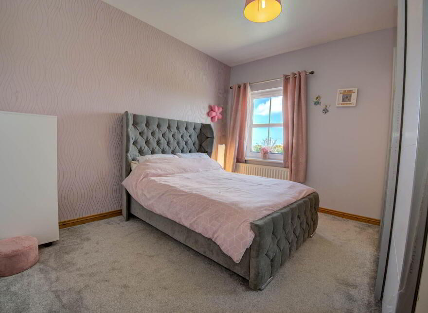 Tonbane, Kindrum, Fanad, F92E9K1
