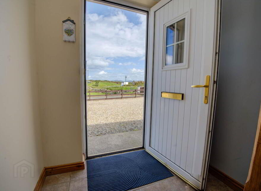 Tonbane, Kindrum, Fanad, F92E9K1