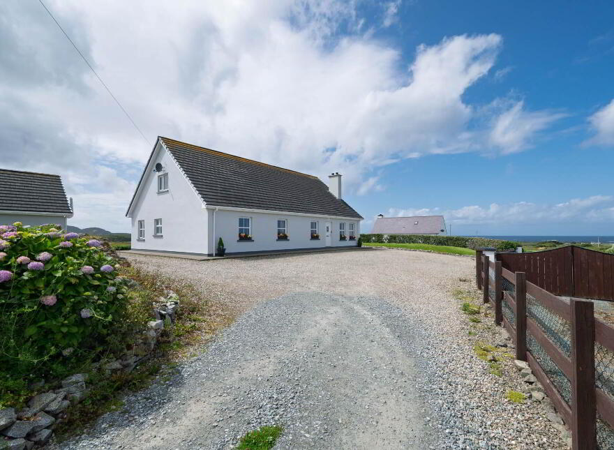 Tonbane, Kindrum, Fanad, F92E9K1
