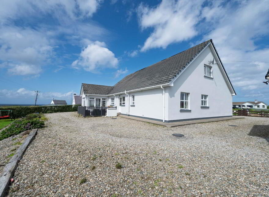 Tonbane, Kindrum, Fanad, F92E9K1