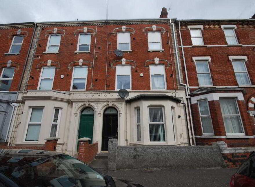 Flat 6, 24 Cromwell Road, Belfast, BT7 1JW photo