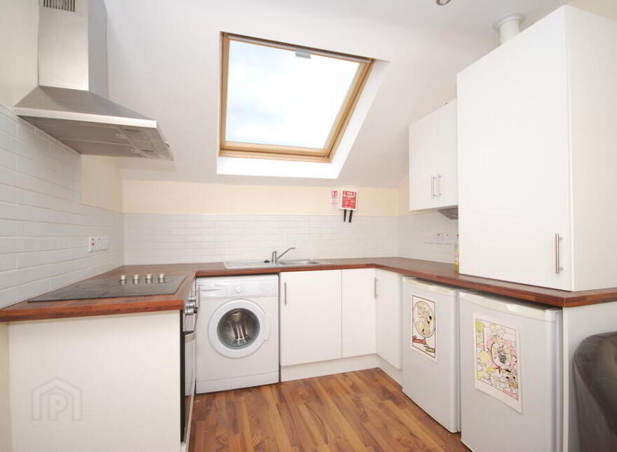 Flat 6, 24 Cromwell Road, Belfast, BT7 1JW