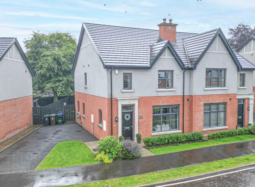 9 Oakfield Park, Jordanstown, Newtownabbey, BT37 0QY photo
