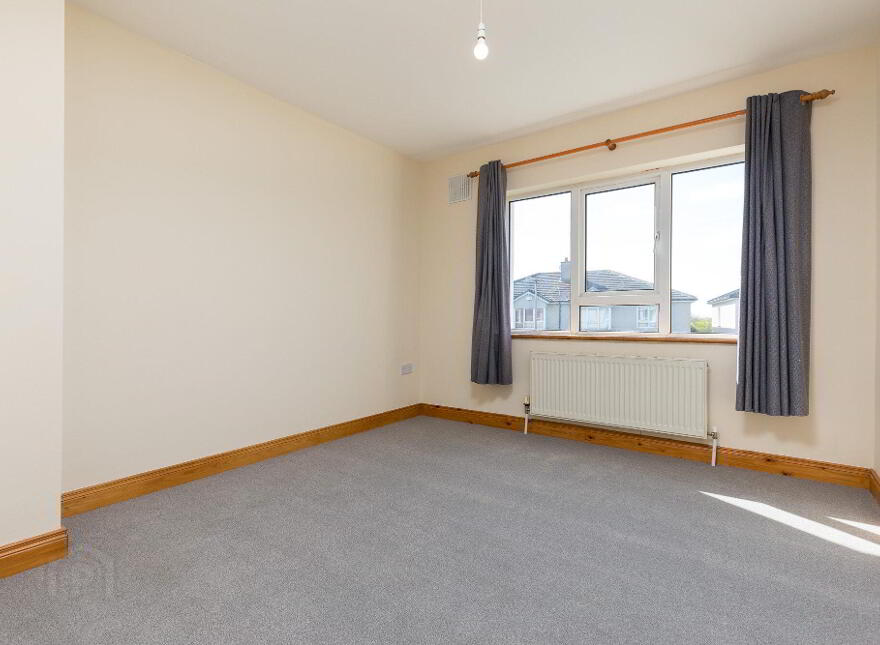 15 Quinagh Green, Blackbog Road