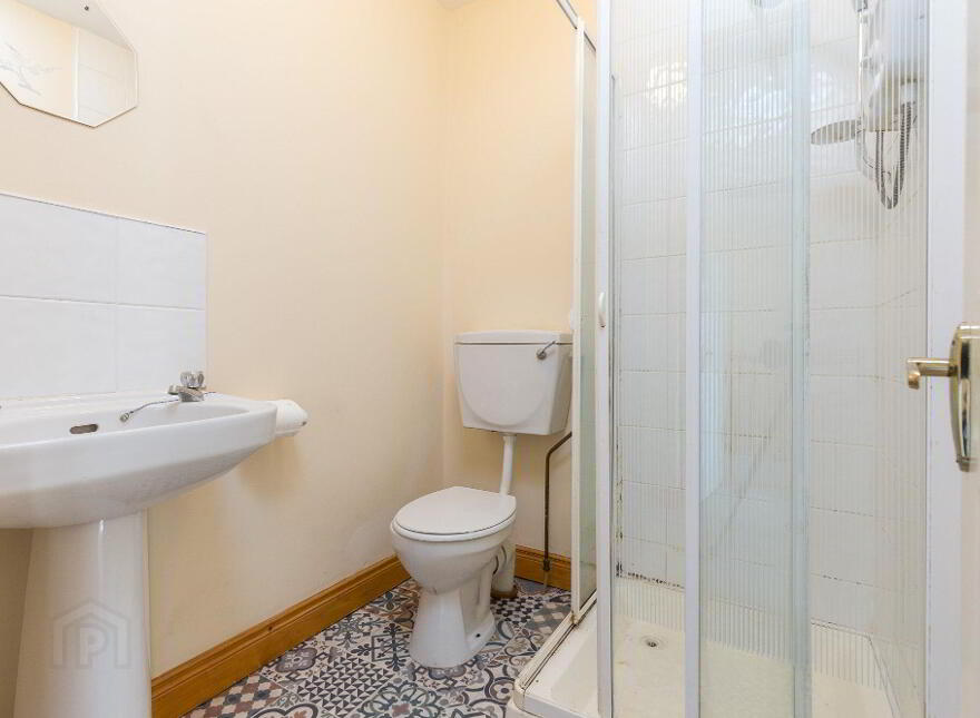 15 Quinagh Green, Blackbog Road