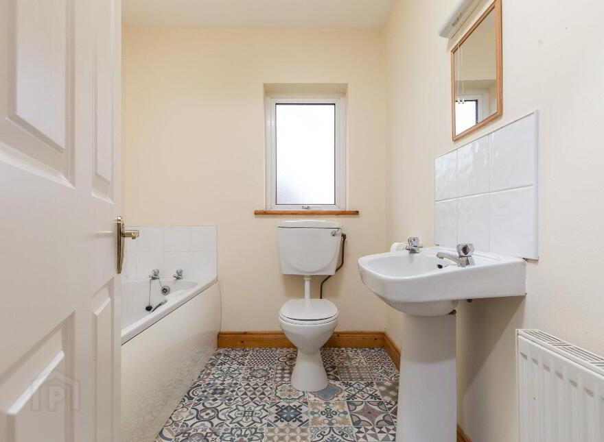 15 Quinagh Green, Blackbog Road