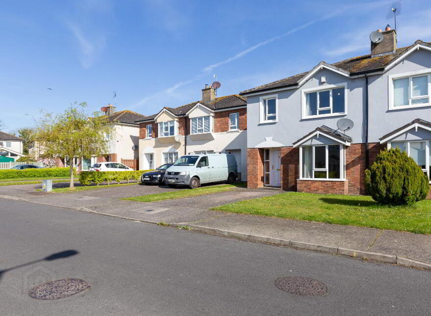 15 Quinagh Green, Blackbog Road