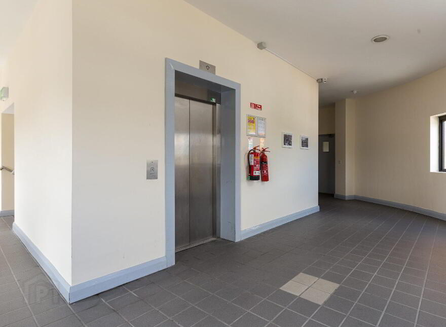 18 Castle Gate, Kennedy Street, R93R963