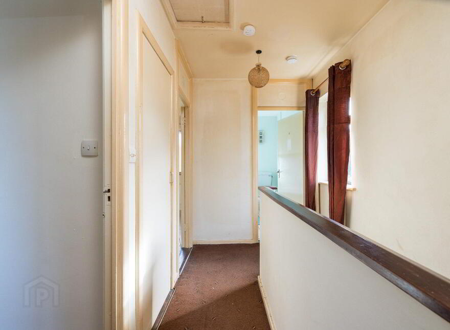 22 Riverside, R93DP66