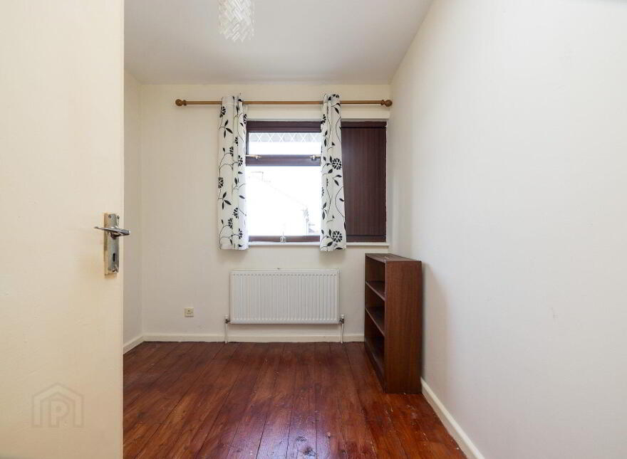 22 Riverside, R93DP66