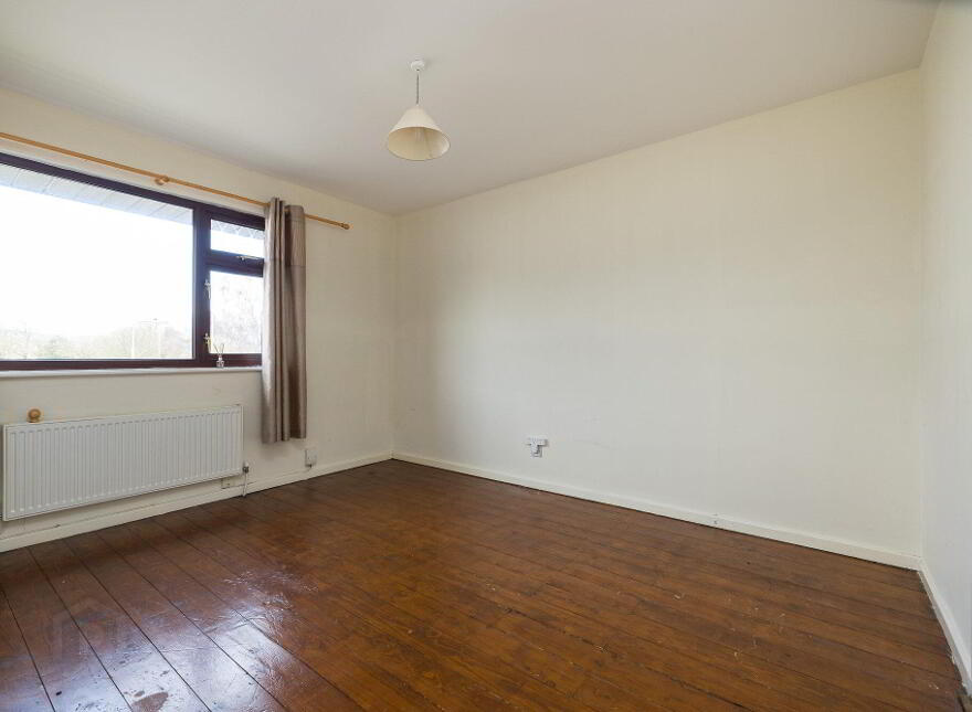 22 Riverside, R93DP66