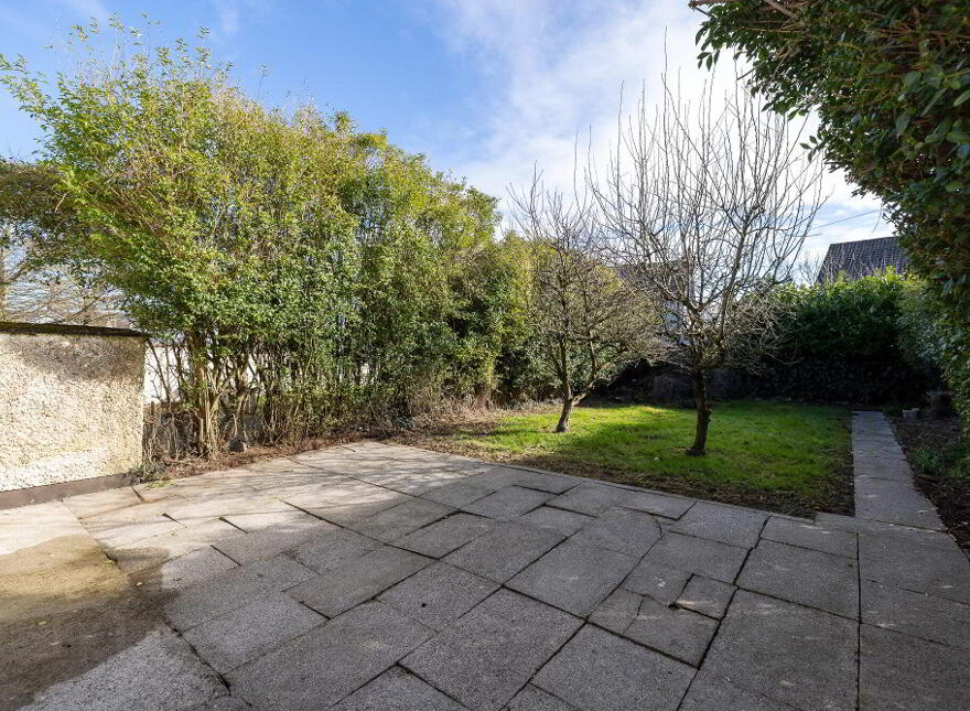 22 Riverside, R93DP66
