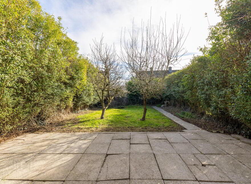 22 Riverside, R93DP66