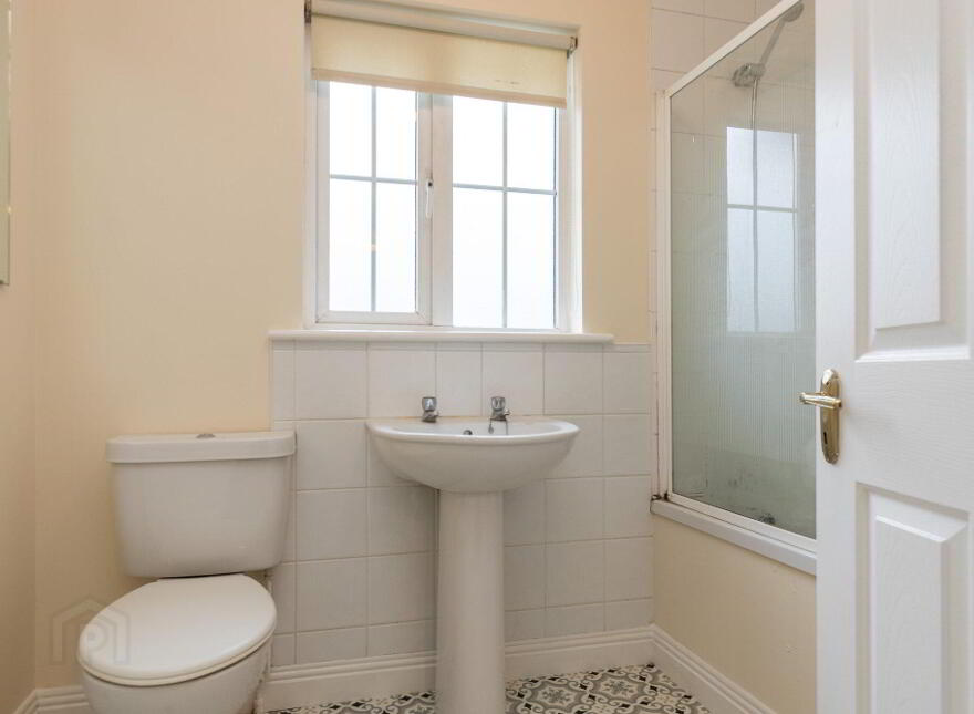73 Feltham Hall, Blackbog Road