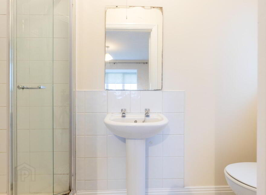 73 Feltham Hall, Blackbog Road