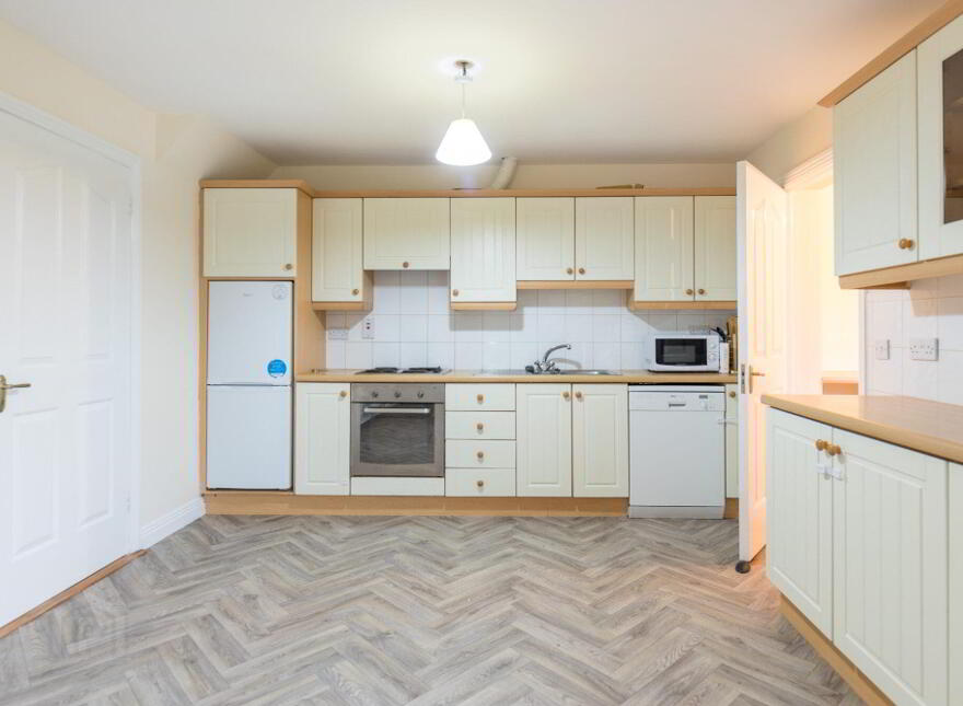 73 Feltham Hall, Blackbog Road