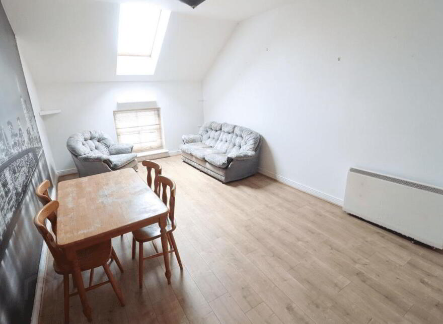 4 Bradbury Complex, Stanhope Street, Athy