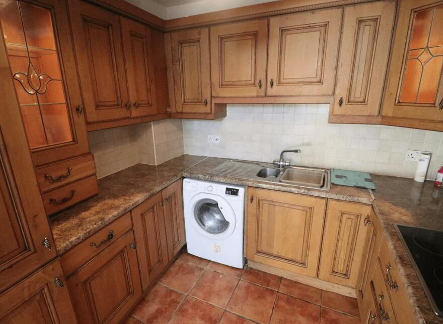 4 Bradbury Complex, Stanhope Street, Athy