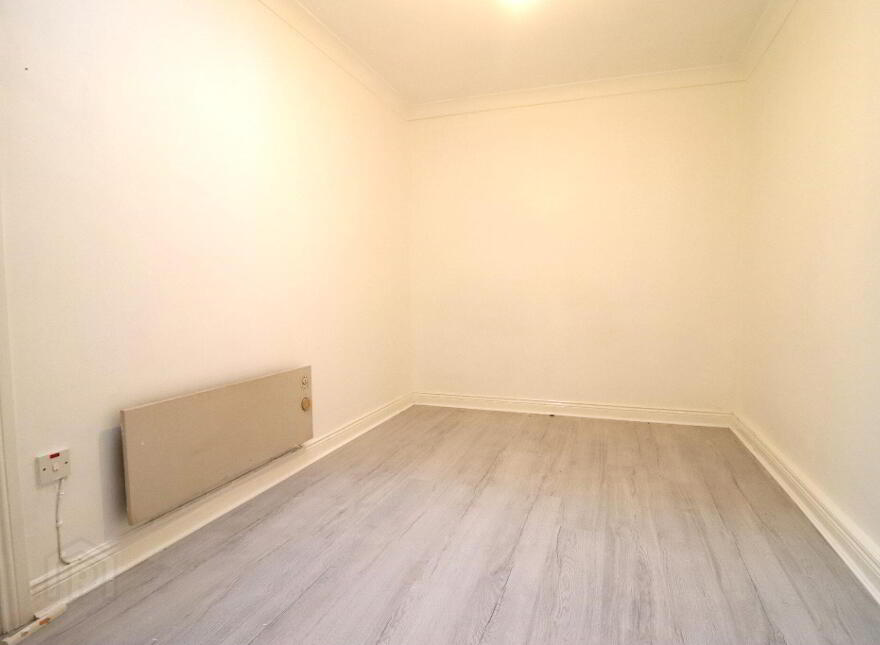 Apt 1, Castlehill Centre, Castlehill
