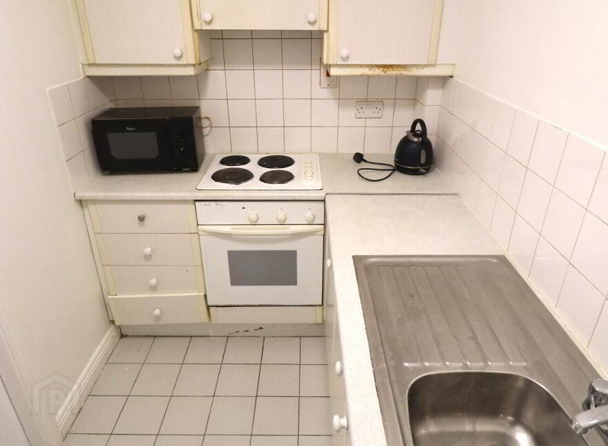 Apt 1, Castlehill Centre, Castlehill