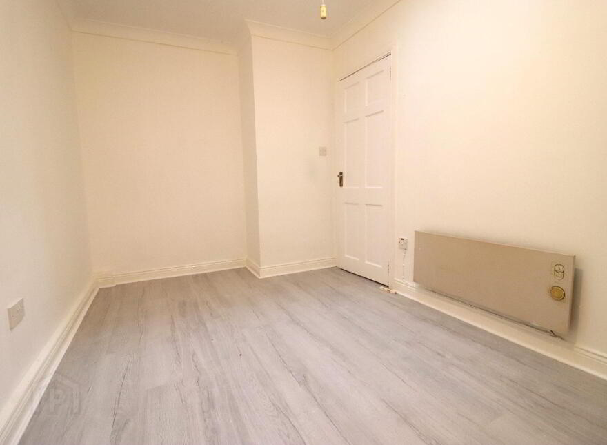 Apt 1, Castlehill Centre, Castlehill