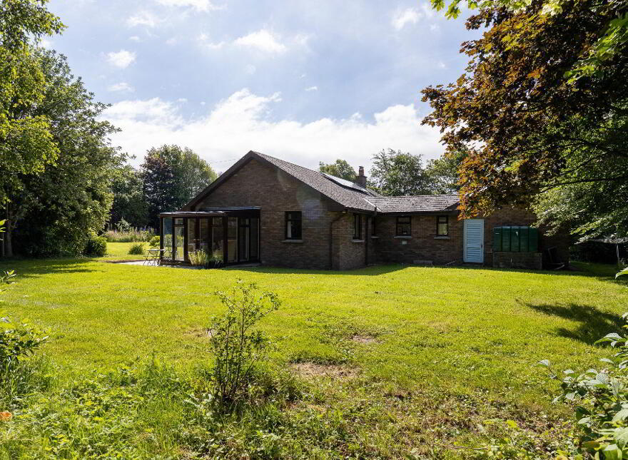 Townparks, Castledermot, Kildare, R14WD62