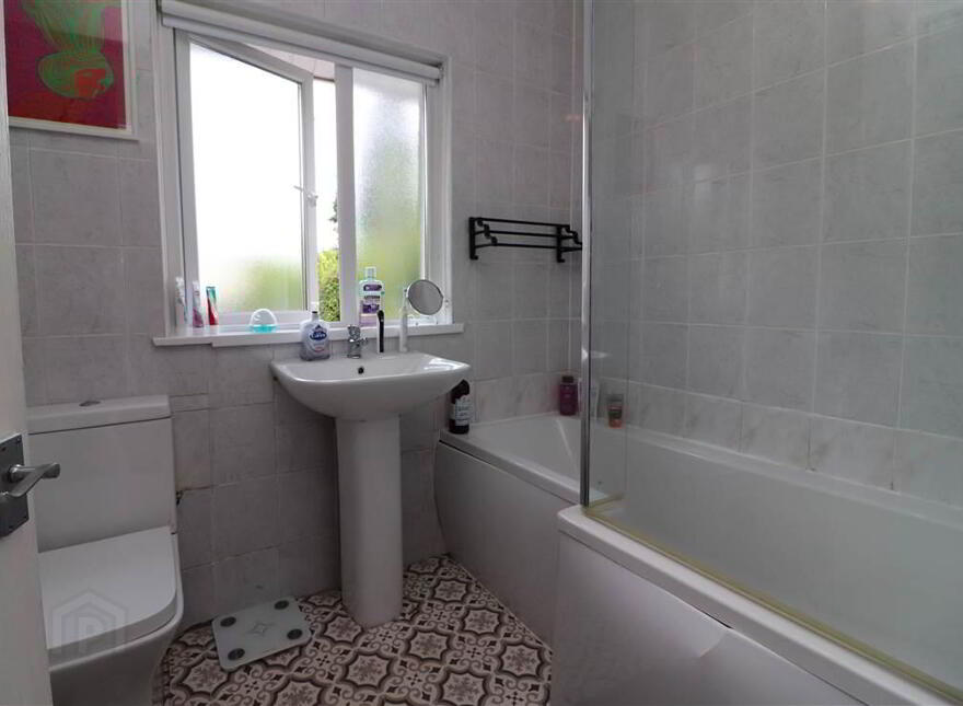 6 Delacherois Avenue, Grand Street, Lisburn, BT27 4TR