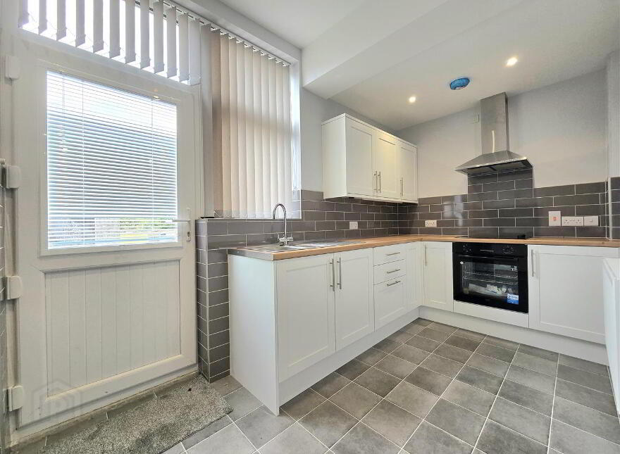 108 Portglenone Road, Randalstown, BT41 3EL