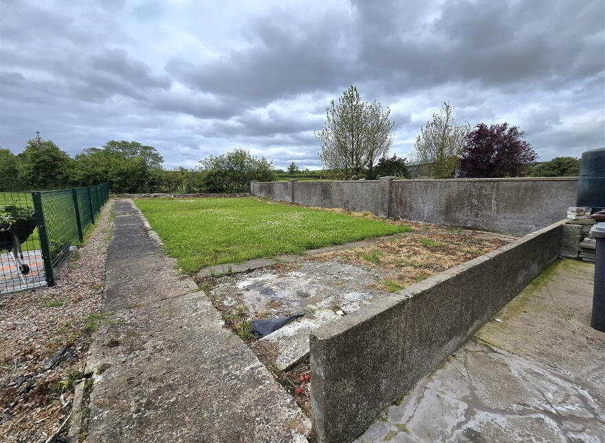 108 Portglenone Road, Randalstown, BT41 3EL