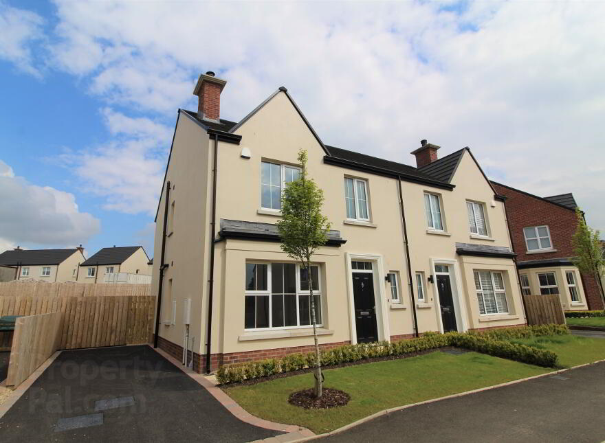 16 Foxfield Park, Magherafelt, BT45 5FR photo