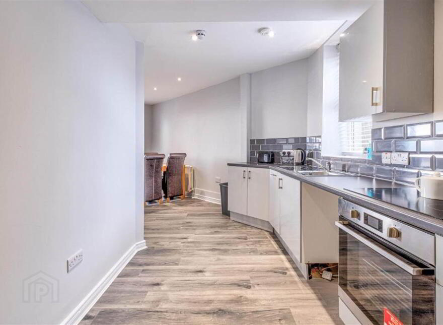Apt 1, 2 Dunluce Avenue, Portrush, BT56 8DN