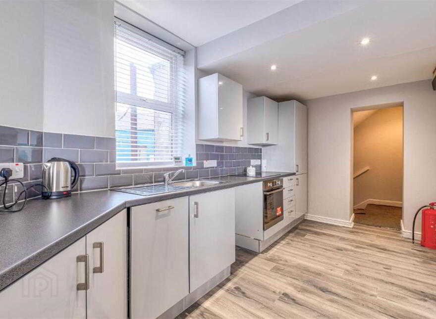 Apt 1, 2 Dunluce Avenue, Portrush, BT56 8DN