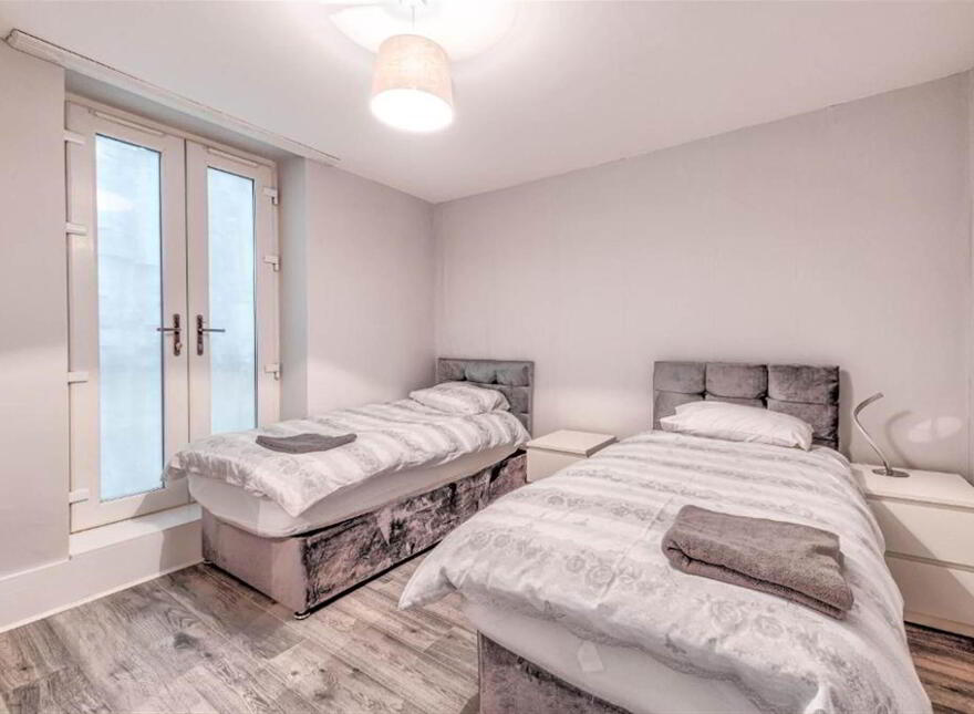 Apt 1, 2 Dunluce Avenue, Portrush, BT56 8DN