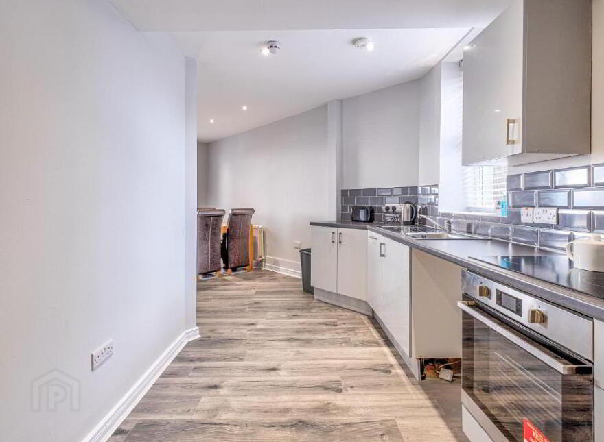 Apt 1, 2 Dunluce Avenue, Portrush, BT56 8DN