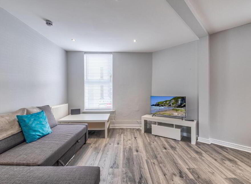 Apt 1, 2 Dunluce Avenue, Portrush, BT56 8DN