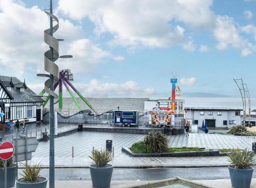 Apt 1, 2 Dunluce Avenue, Portrush, BT56 8DN