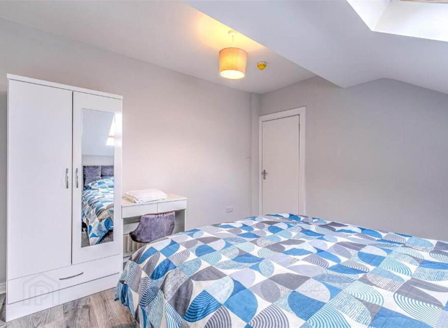 Apt 2, 2 Dunluce Avenue, Portrush, BT56 8DN