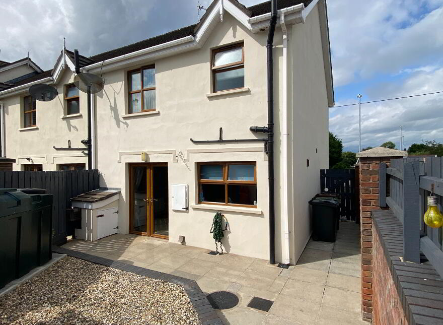 27 Laurel Wood, Lower Ballinderry, Lisburn, BT28 2GQ